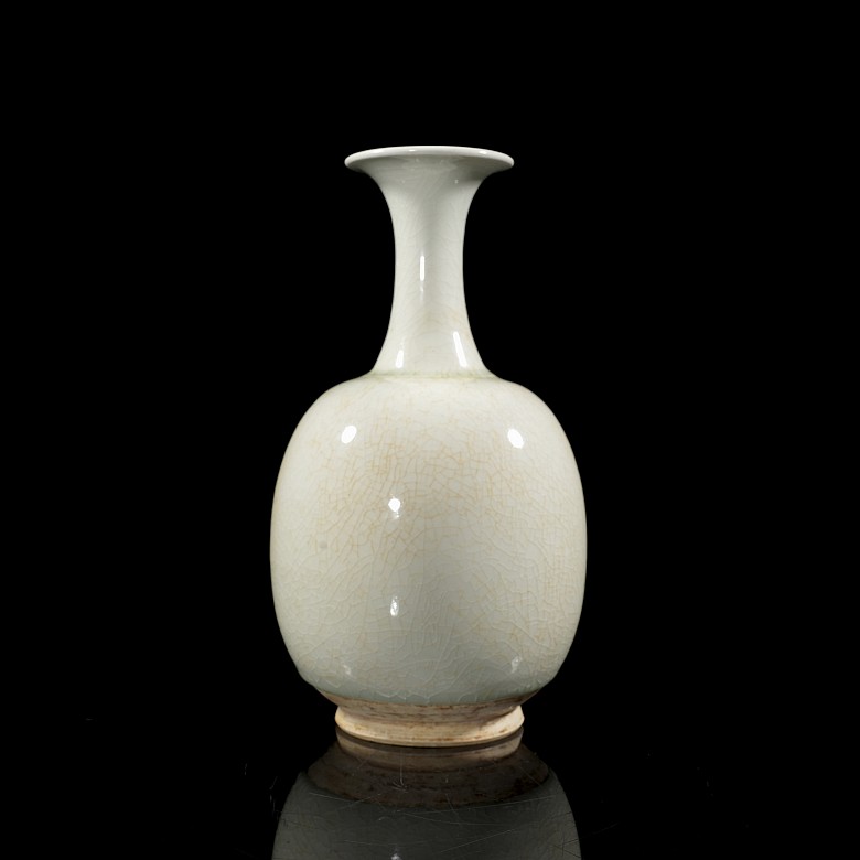 Glazed porcelain vase, Qing dynasty