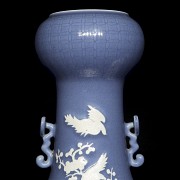 Pair of ‘Birds on Branch’ vases, Qing dynasty