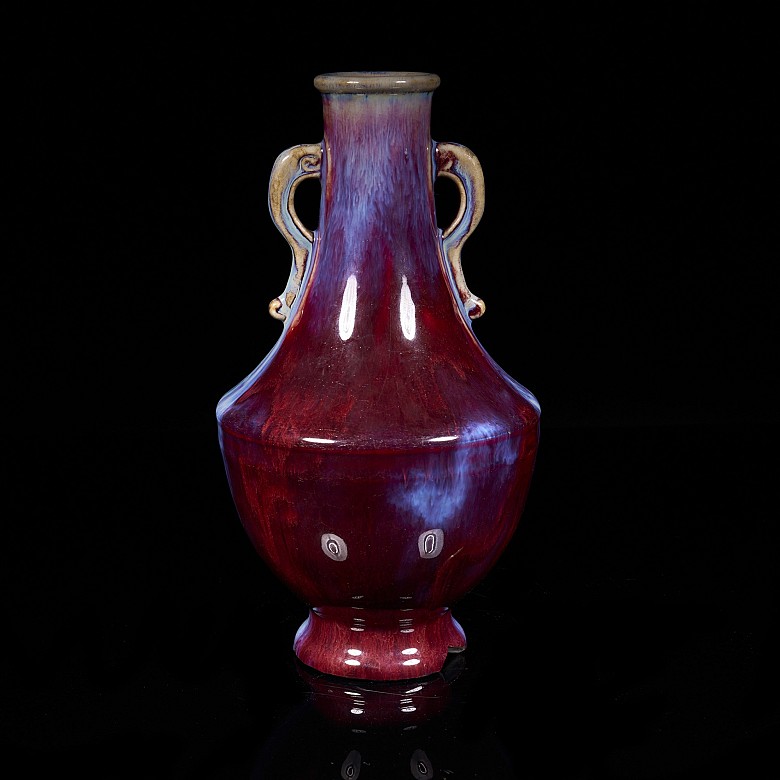 Hu” vase with flambé glaze, Qing dynasty, with Qianlong seal