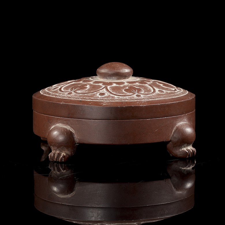 Carved red stone inkwell, 20th century