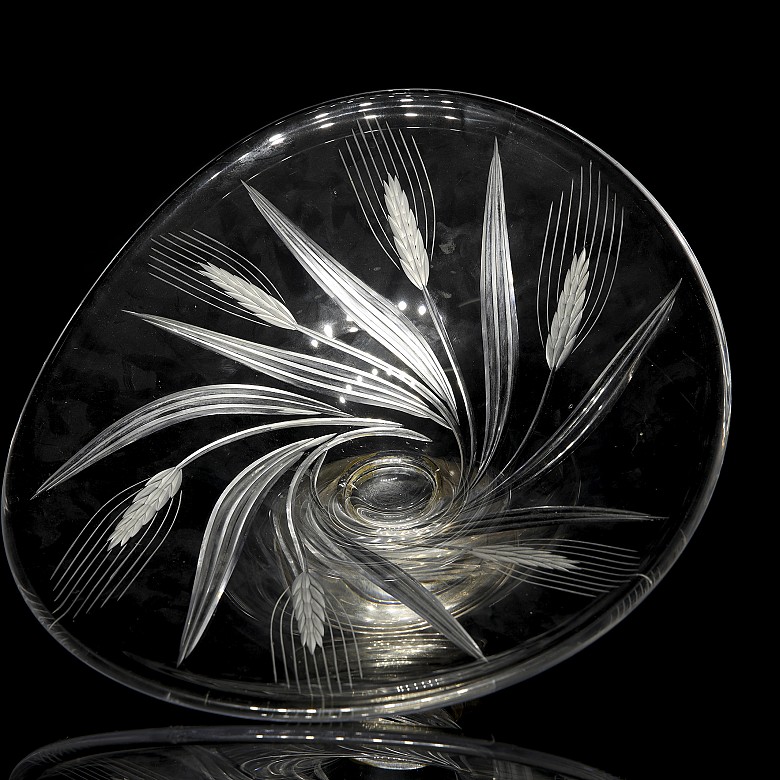 Glass fountain with silver base, 20th century