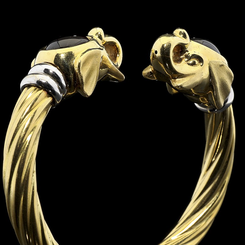 Bracelet ‘Elephants’ made of 18 kt yellow gold and stones