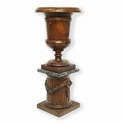 Copa Medici con pedestal de madera, s.XX