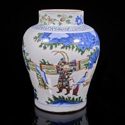 Wucai ware ‘Scene’ vase, Qing dynasty