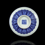 Cuenco para pinceles en porcelana azul y blanco, con marca Qianlong