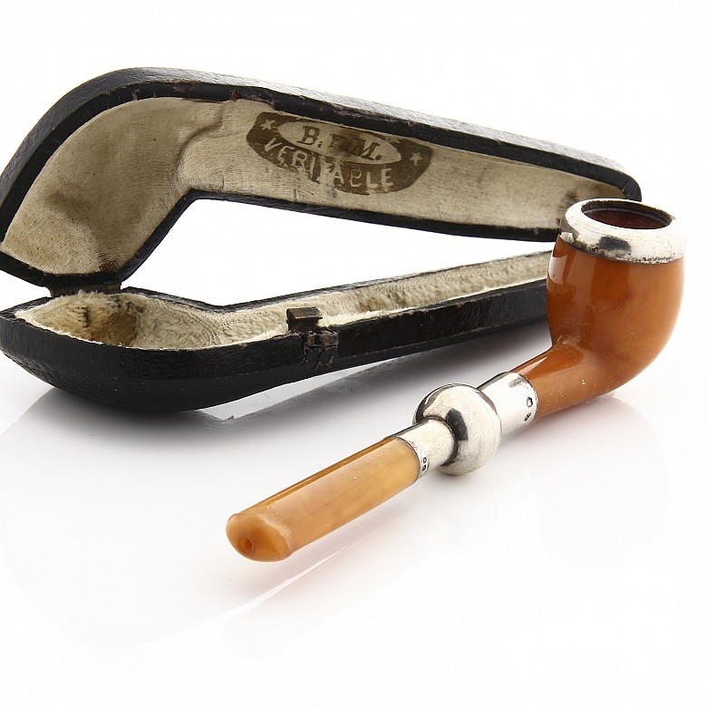 Amber and silver pipe, 19th century