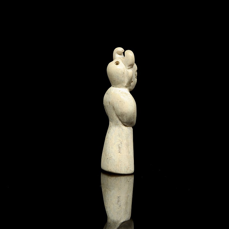 Carved jade figurine 