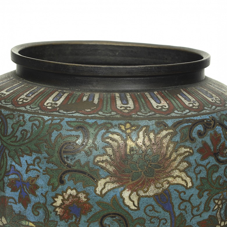 Enamelled bronze cloisonné vase, 20th century