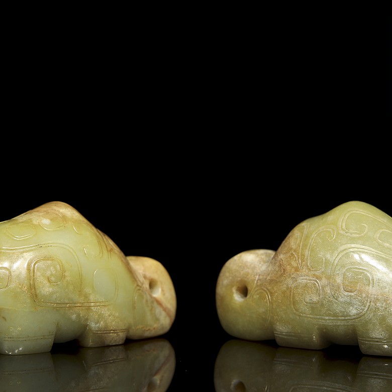 Pair of jade ‘Elephant’ figures, Western Zhou Dynasty