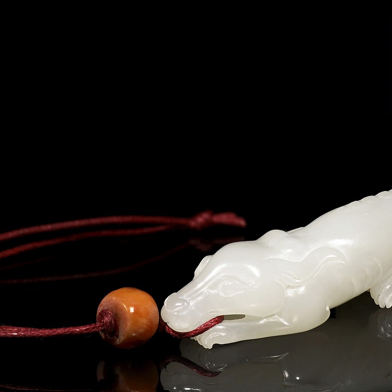 White jade pendant 