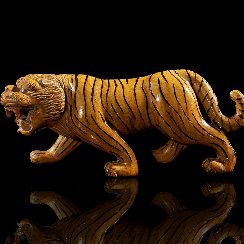 Glazed ceramic ‘Tiger’ figure, Qing dynasty