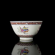 Porcelain cup, famille rose ‘Treasures’, Qing dynasty