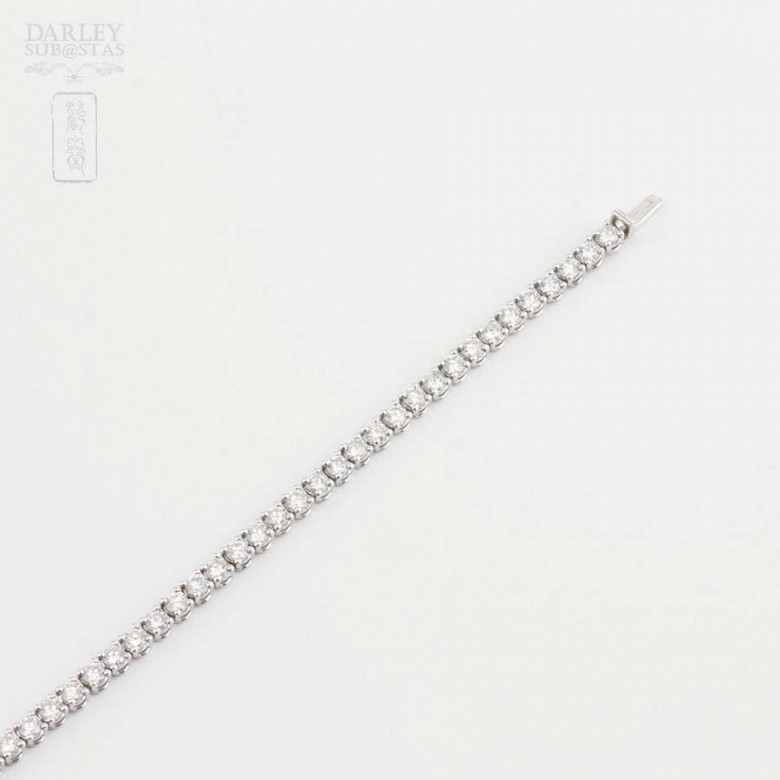 Bracelet in 18k white gold and diamonds 6.00cts