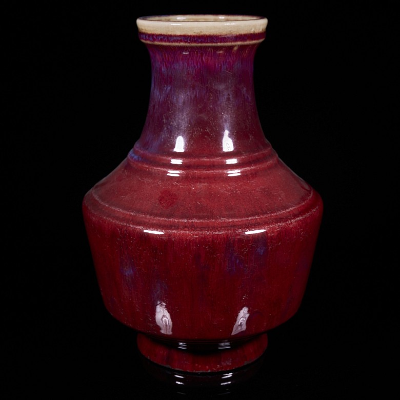 Vase with ‘Flambé’ enamel, with Qianlong stamp