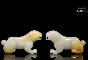 White jade tiger amulet, Western Han dynasty