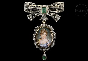 Elizabethan style, diamond and emerald pendant brooch