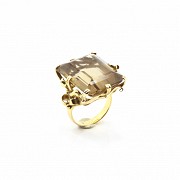 14k yellow gold ring with smoke topaz.