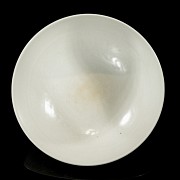 Porcelain ‘Dragons’ white-glazed bowl, Yuan dynasty