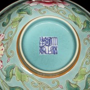 Porcelain enamelled bowl ‘Peonies’, with Yongzheng seal