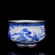 Porcelain-enamelled censer ‘Scene’, Qing dynasty