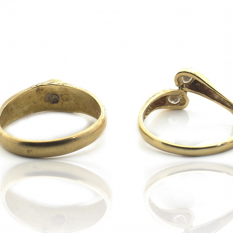 Dos anillos de oro 18 k y diamantes