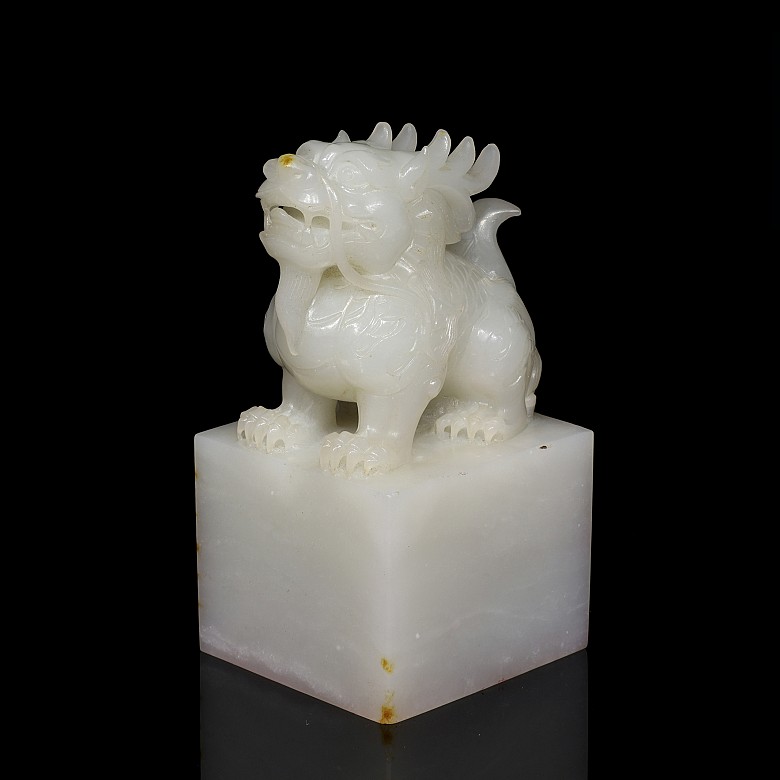 Imperial white jade 'ziqiang buxi' seal, Qing dynasty, Qianlong period (1736 - 1795)