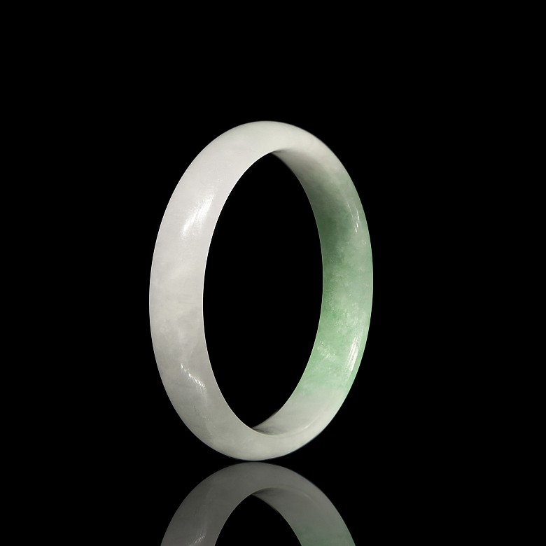 Two-coloured jade carved bicoloured bangle