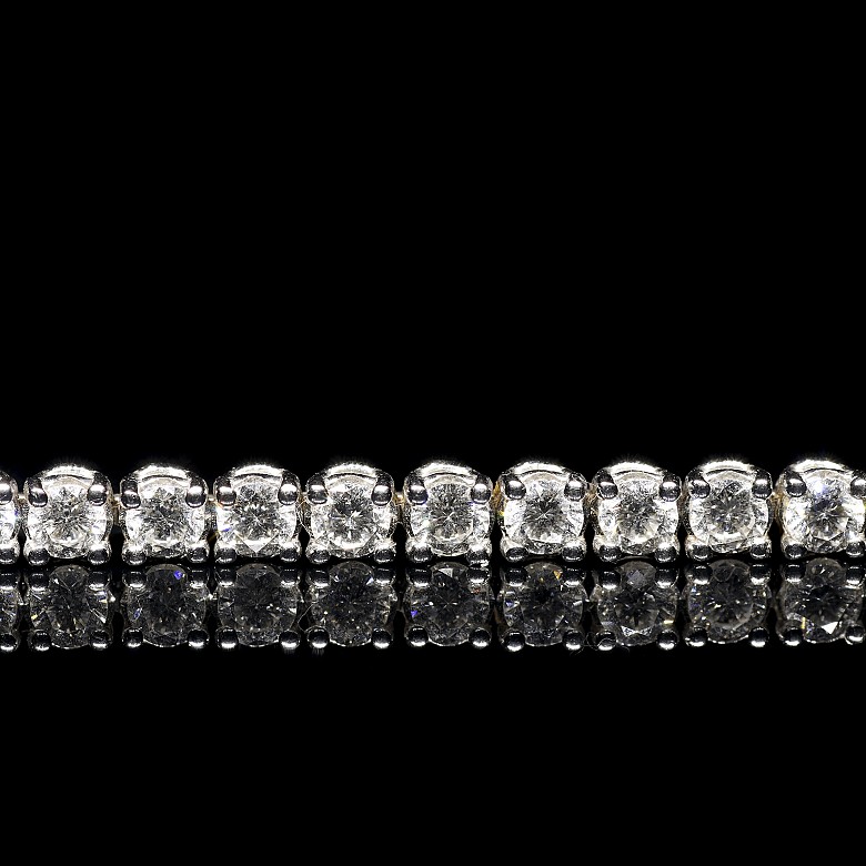 White gold and diamond rivière bracelet