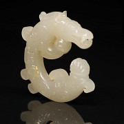 White jade dragon, Eastern Han Dynasty