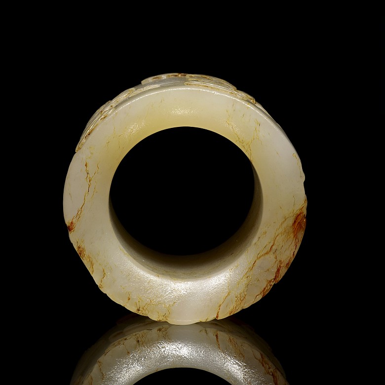 White jade archer's ring, Ming Dynasty