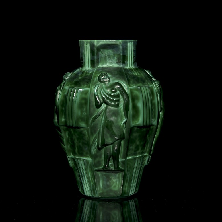 Desná Manufacture ‘Art Deco glass vase’, early 20th century