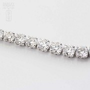 Collar-Riviere in white gold and diamonds 11.39cts