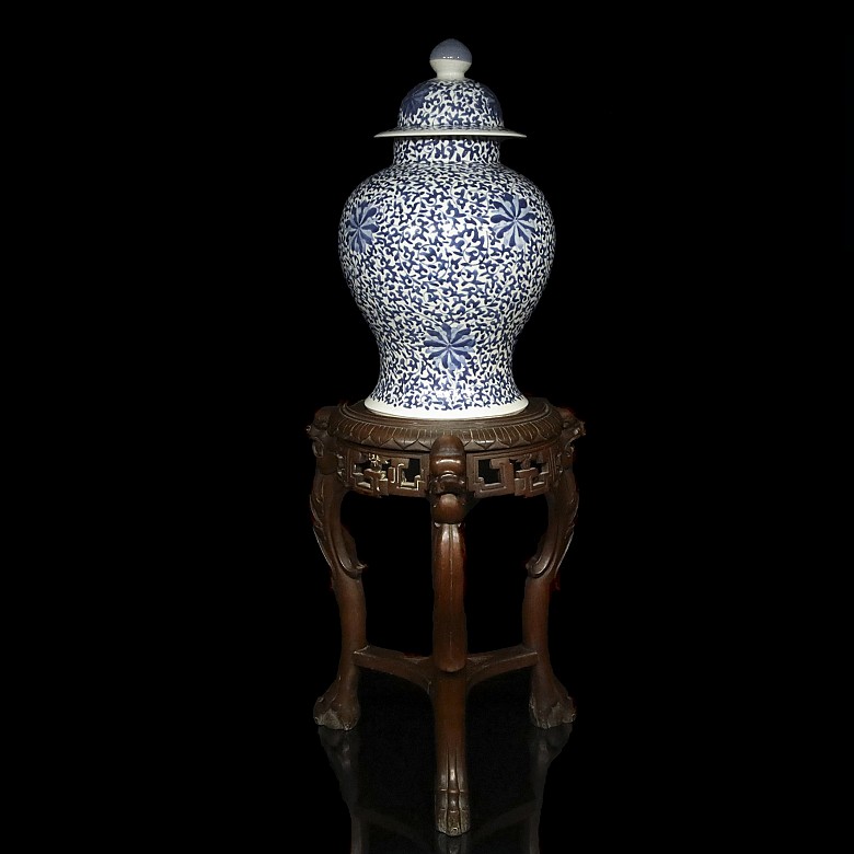 Tibor chino azul y blanco, Jingdezhen, dinastía Qing