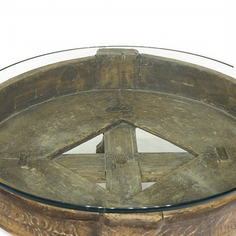 Low table with glass, 19th - 20th centuries