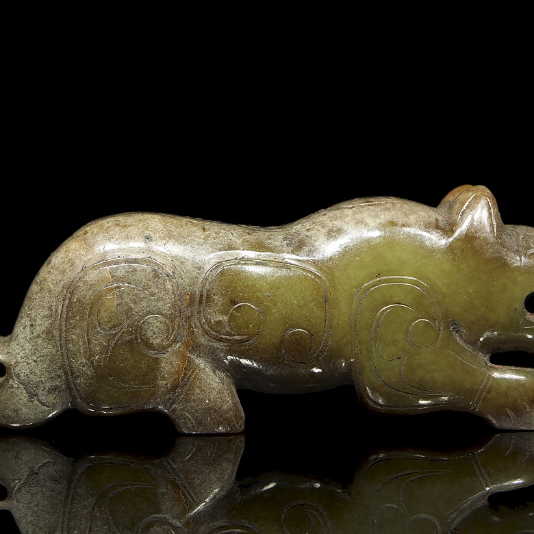 Jade ‘Beast’ figurine, Western Zhou dynasty