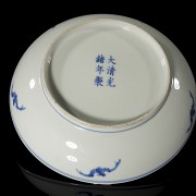 Glazed porcelain plate ‘The three friends of winter and dragon’, with Guangxu mark