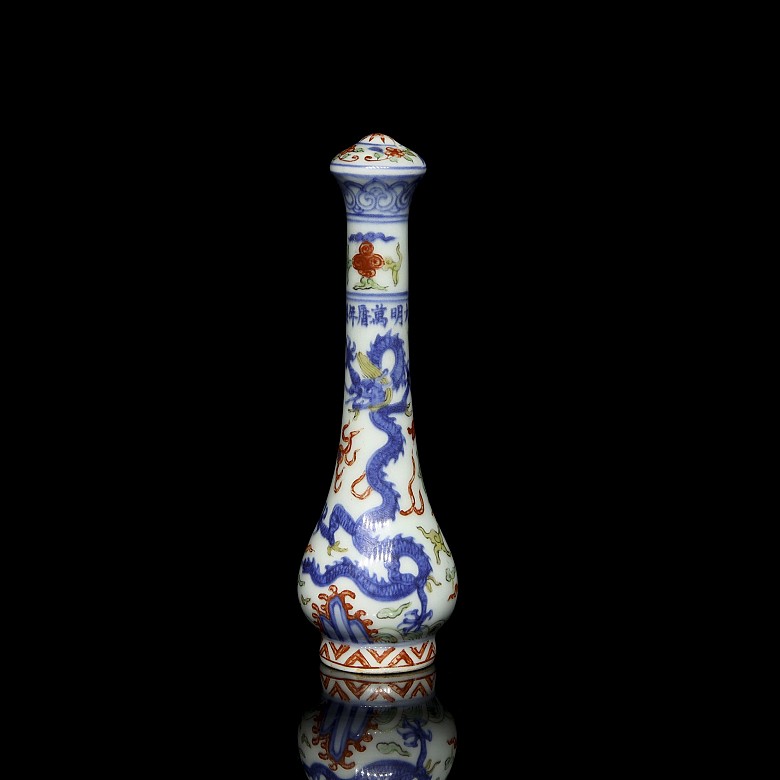 Porcelain Doucai paintbrus handle 