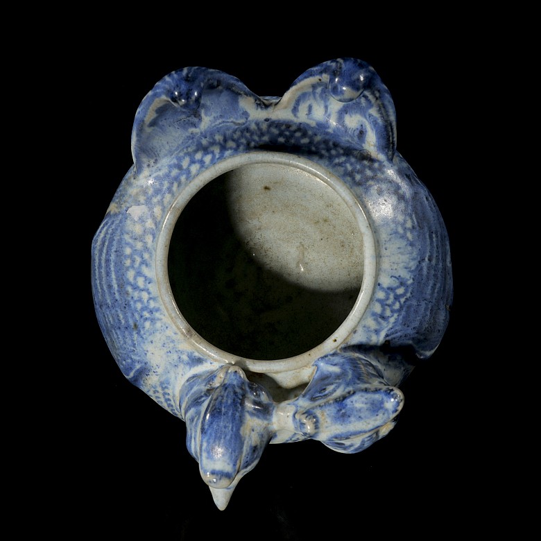 Porcelain-glazed  brush container ‘Mandarin Ducks’, Ming dynasty