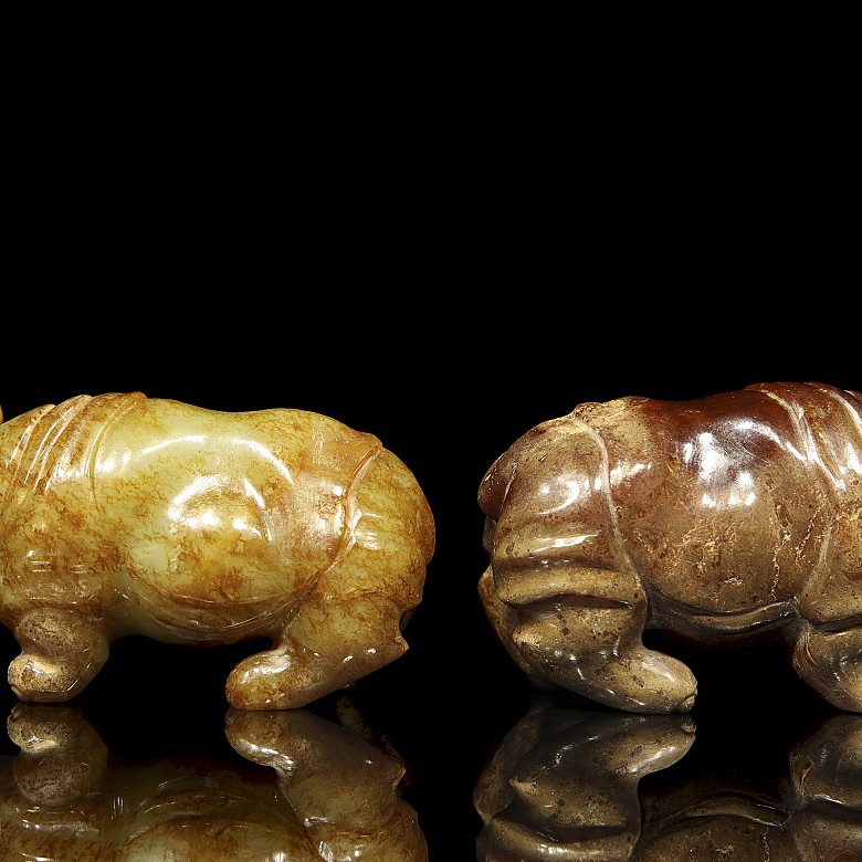 Pair of jade rhinoceroses, Tang dynasty