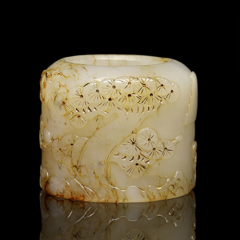 White jade archer's ring, Ming Dynasty