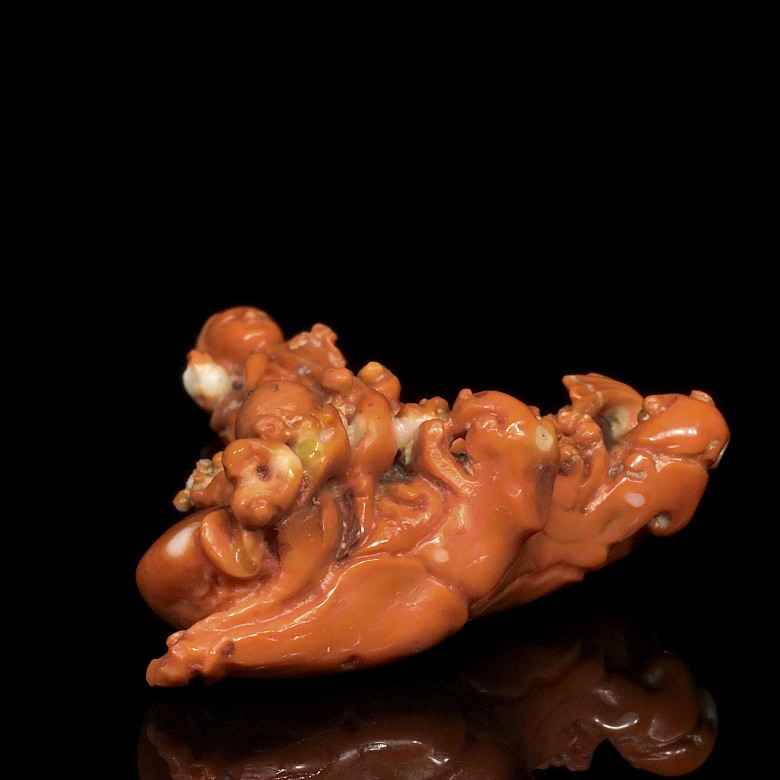 Small Chinese coral figurine 