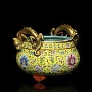 Censer with yellow background and dragons, 20th century