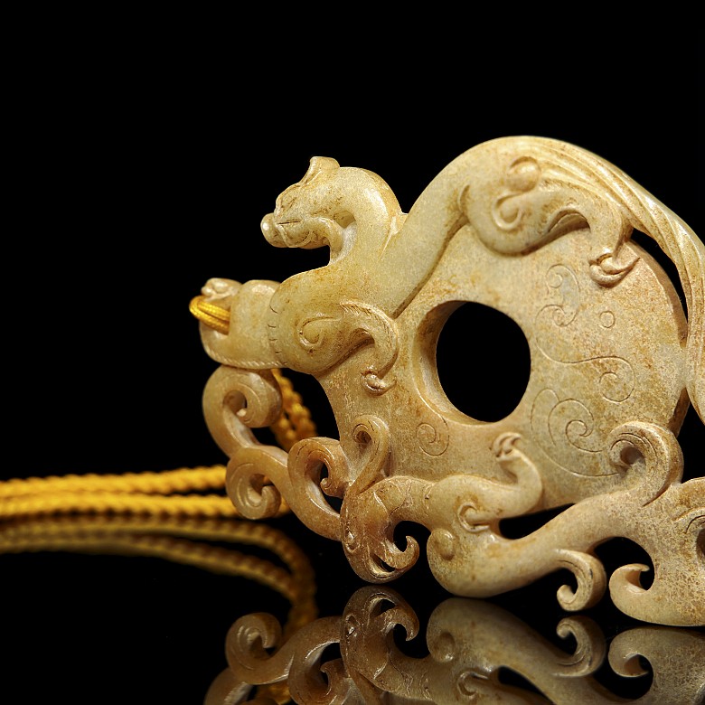 Carved jade 'dragon and phoenix' plaque, Eastern Han Dynasty