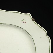 Enamelled porcelain tray, Qing dynasty