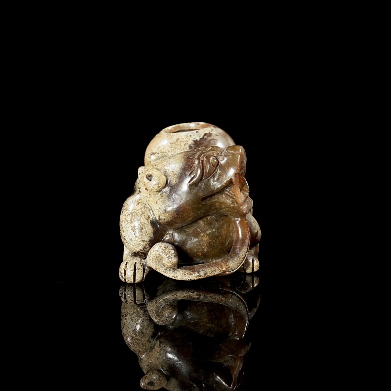 Carved jade figurine ‘Beast’, Han style