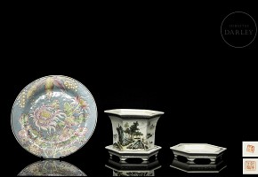 Four enamelled porcelain objects, 20th century