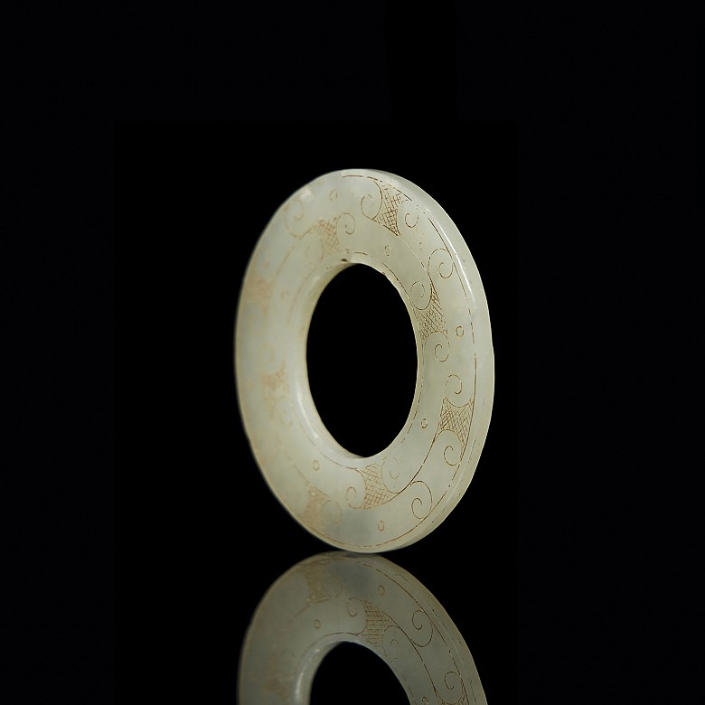 Carved and engraved jade ring, Eastern Zhou dynasty