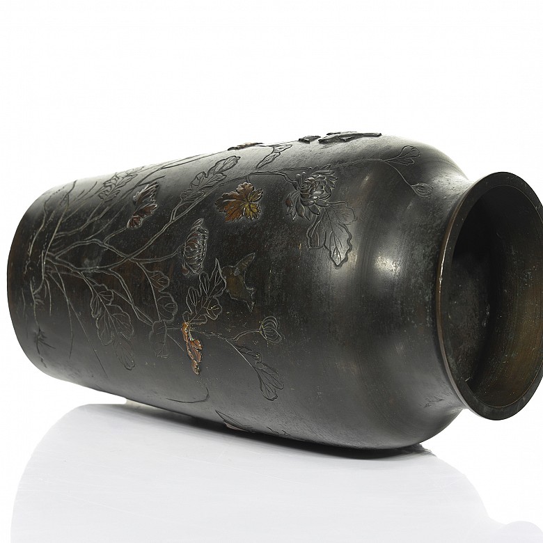 Metal vase with floral decoration, Asia, Asia, 20th century