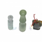 Lot of three pieces of jade, 20th century