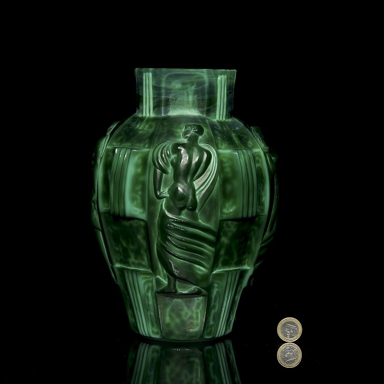 Desná Manufacture ‘Art Deco glass vase’, early 20th century